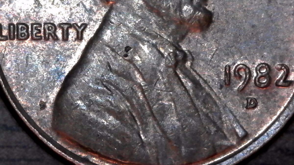 Cool-Looking-1982-D-Cent-Large-Date